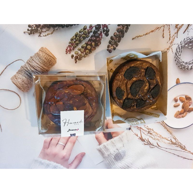 บราวนี่ (fudge brownie)