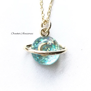 Glitter Saturn necklace. (สร้อยคอดาวเสารื งานนำเข้าจากเกาหลี)