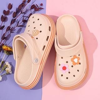 แตะ Crocs พื้นแบน ระบายอากาศได้ดี เหมาะกับเดินชายหาด แฟชั่นฤดูร้อน สําหรับผู้หญิง