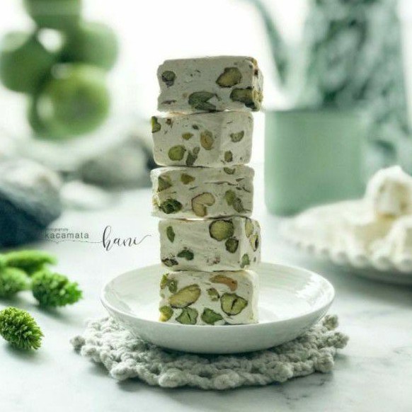 Shafeeca® Nougat Pistachios (نوغا بالفستق)