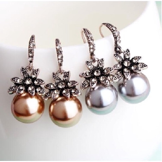 ต่างหูแฟชั่น Pearl Drop สไตล์วินเทจ