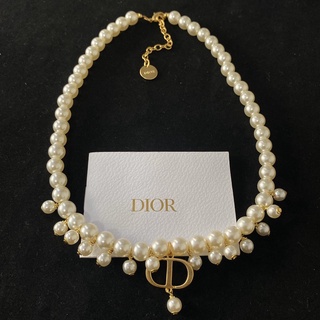 Dior สร้อยคอแฟชั่น จี้ตัวอักษร ประดับมุก น่ารัก