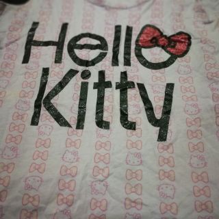 เสื้อ​ Hello Kitty kids แบรนด์​ UNIQLO​