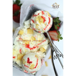 เฟซท์ ไอศรีมพรี่เมี่ยม (Fezt Ice cream Premium)   ขนาด 2.2 kg. รสสตรอเบอรี่ชีสเค้ก (Strawberry cheesecake)