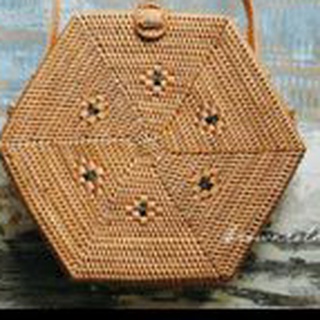 กระเป๋าหวายหกเหลี่ยม Ata (6) Bali Rattan Bag