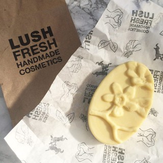 (ของใหม่) Lush Each Peach and Two’s A Pair Massage Bar 50g.