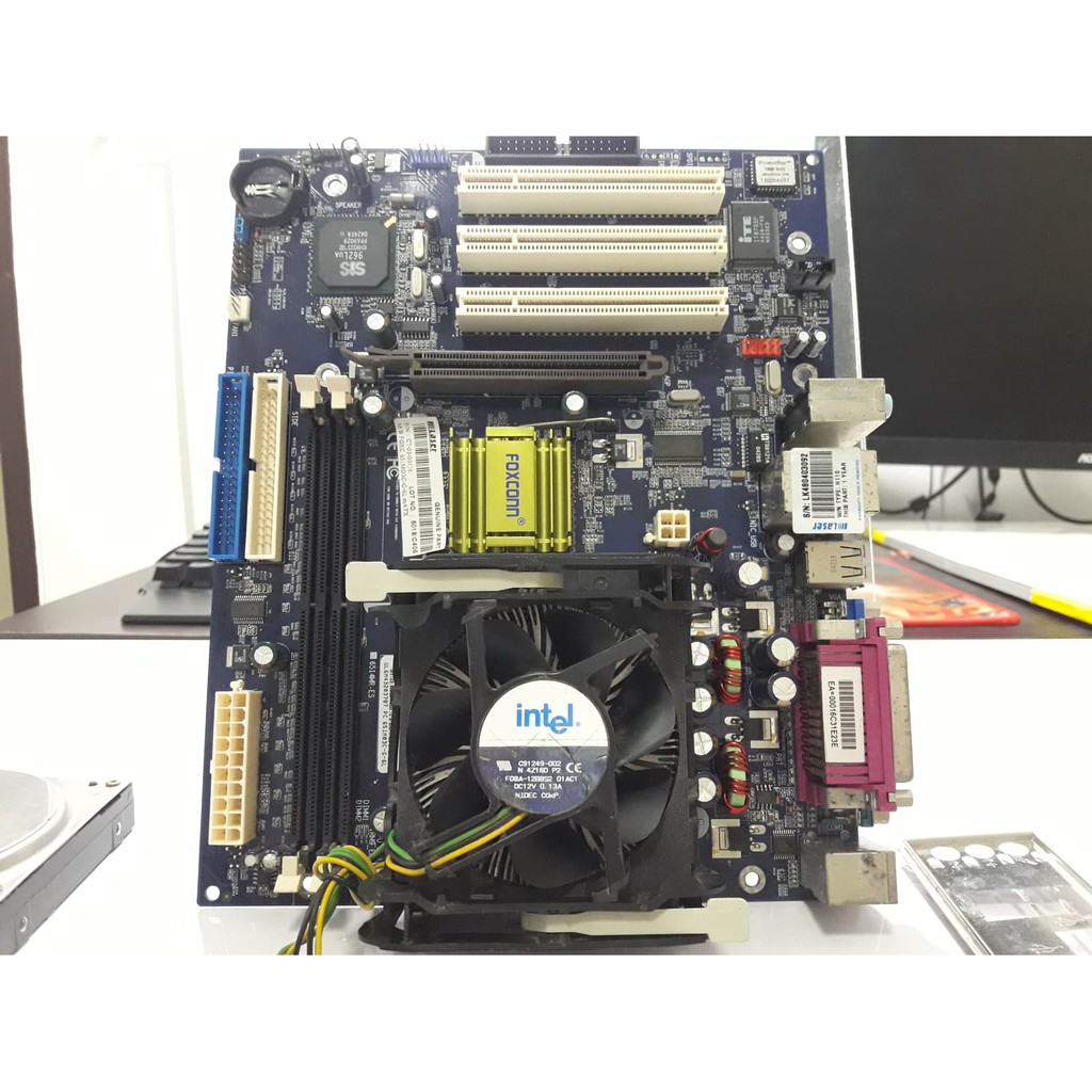 CPU INTEL PENTIUM 4  2.40 GHZ + Mainboard Laser FOXCONN +PSU 320W +Hard disk 80 G (สินค้ามือ2)