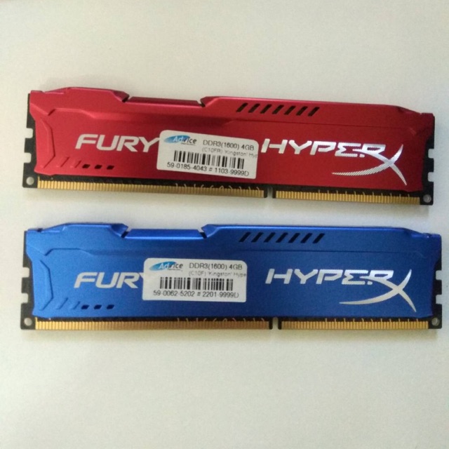 RAM DDR3(1600) 4GB Kingston Hyper-X (HX316C10F/4) **สีแดง