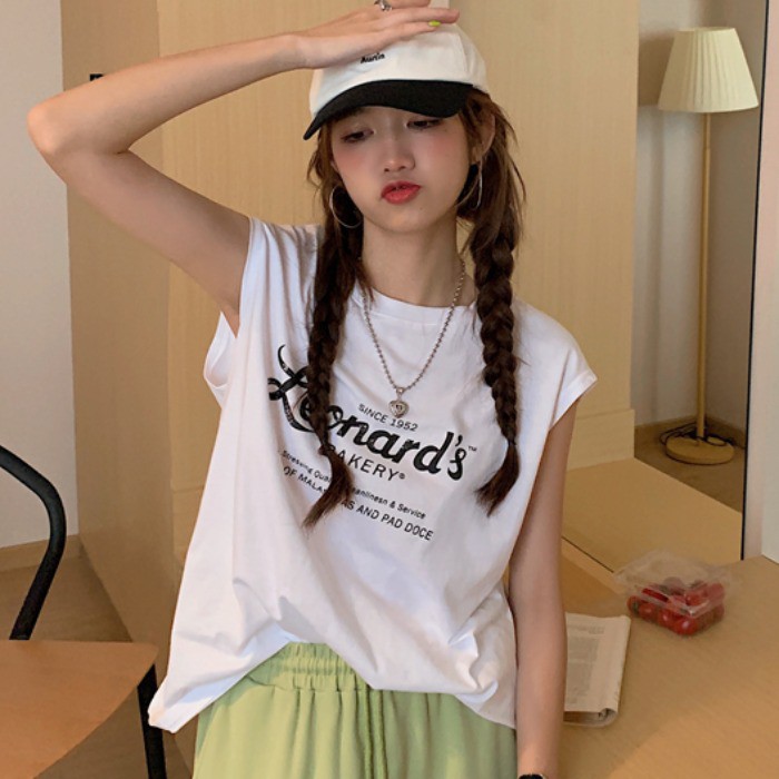 FBAShop  ✨เสื้อยืดแขนกุด สีพื้นมีหลากหลายสีให้เลือก   สกรีนลายอักษรภาษาอังกฤษ สวมใส่สบายเหมาะทุกโอกาส ราคา ถูกที่สุด ดีลบีเคเค แกลเลอรีภาพที่ 4