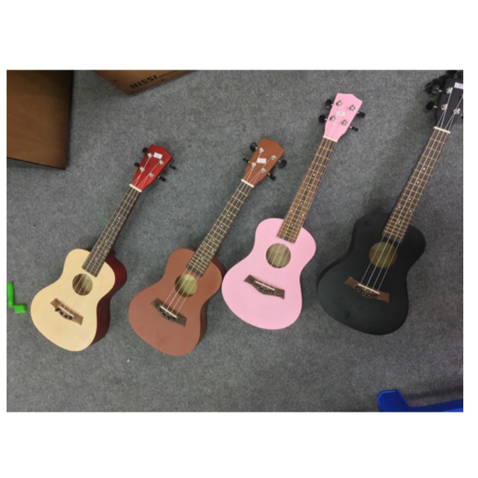 สีเต็ม CONCERT UKULELE