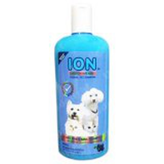 Ion Coat Whitening Herbal Dog Shampoo 500ml (1 bottle) แชมพูสมุนไพร สำหรับ สุนัข แมว ขนสีขาวและสีอ่อน