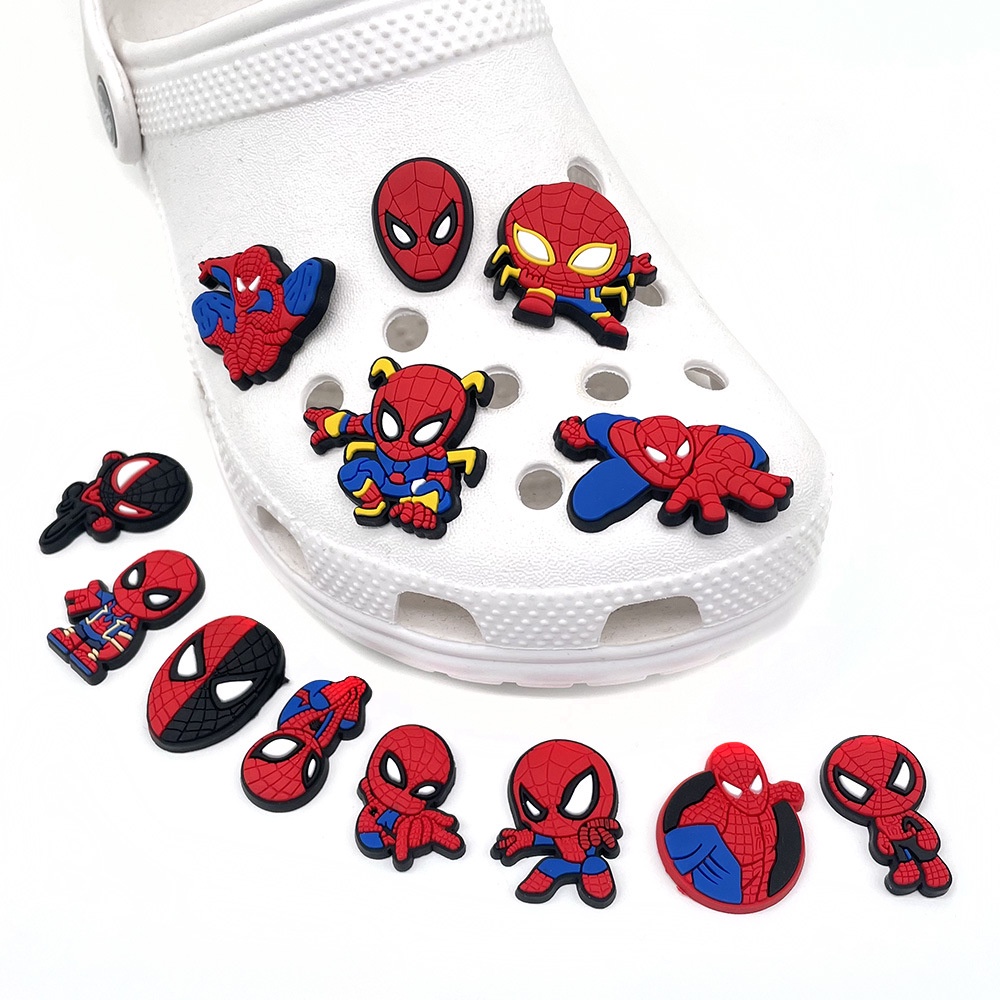 การ์ตูน Spider Man Crocs Jibbitz Marvel Jibbits สําหรับ Croc Hero Crocks Pin ผู้ชาย รองเท้า Charms อุปกรณ์ตกแต่งรองเท้า