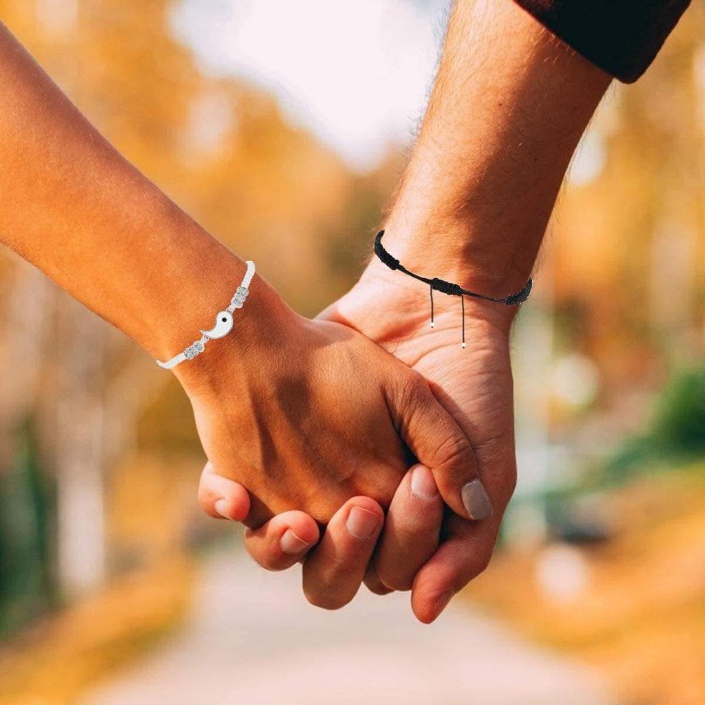 กำไลข้อมือ หยินหยาง เชือกถัก กำไลถัก ข้อมือ สร้อยข้อมือ สร้อยข้อมือคู่ ข้อมือคู่ ข้อมือขาวดำ ข้อมือเชือก ข้อมือถัก