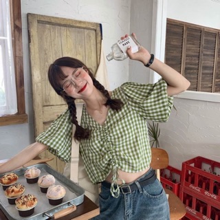 พร้อมส่ง 🍑 Plaid shirt is pretty cute เสื้อครอปลายสก็อตเเขนพองน่ารักมาก