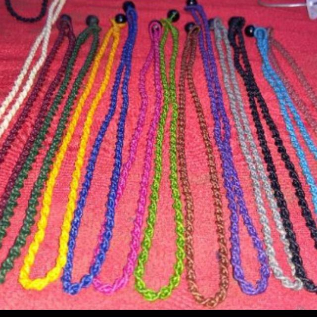 สร้อยเชือกเทียนถักคล้องพระหลากสีพร้อมส่ง