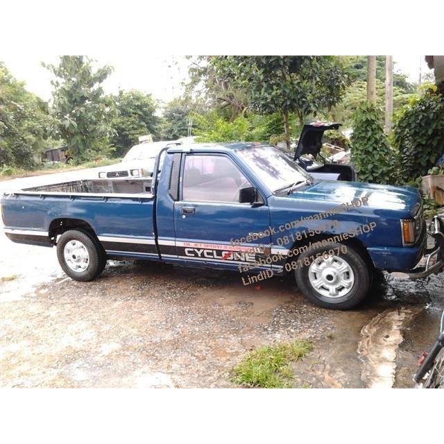 สติ๊กเกอร์แบบดั้งเดิมลายข้างรถ MITSUBISHI CYCLONE L200 ปี 1988 คำว่า OIL JET SPRAY 2.5 DIESEL ติดรถ มิตซูบิชิ ไซโคลน