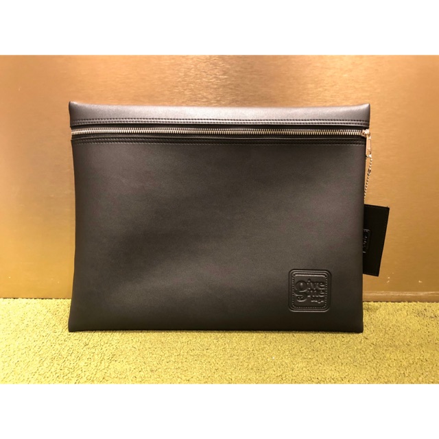 GiveMeBags_A4_Case[ซิปด้านหน้า]