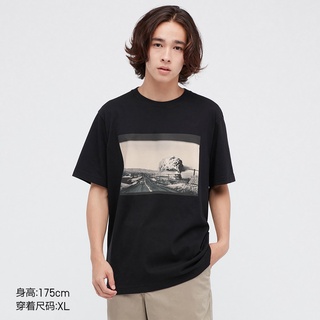 เสื้อยืดที่คุณต้องการพร้อมส่ง Uniqlo เสื้อยืด แขนสั้น พิมพ์ลายรูปภาพ แม่เหล็ก สําหรับผู้ชาย ผู้หญิง 445599ขนาดเต็มS-5XL