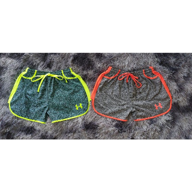 กางเกงขาสั้น กางเกงออกกำลังกายUnder Armor????พร้อมส่ง???? chompoo2442