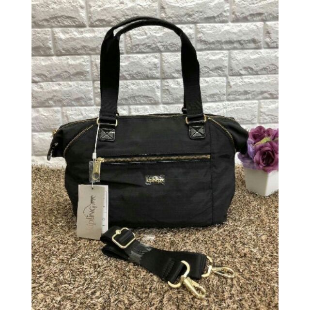 😀Kipling Art Small Handbag((HB7245))🐩กระเป๋าถือหรือสะพายข้างได้ วัสดุไนล่อนคุณภาพสูง อย่างดี  สีดำ