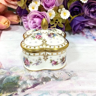 Royal Crown Derby Antoinette Trinket Box ตลับ กระปุกเล็ก