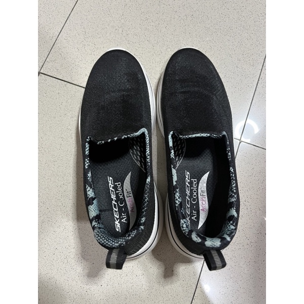 รองเท้า skechers มือสอง ไซส์ 36