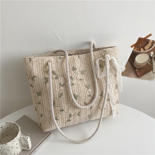 ใหม่อินเทรนด์เกาหลีแฟชั่นลูกไม้ไหล่กระเป๋าทอ all-match แบบพกพา tote bag กระเป๋าผ้าลายดอกไม้ กระเป๋าสานไปทะเล SC4374