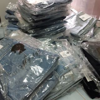 งานกางเกงยีน 100 ราคาถูก มือ1