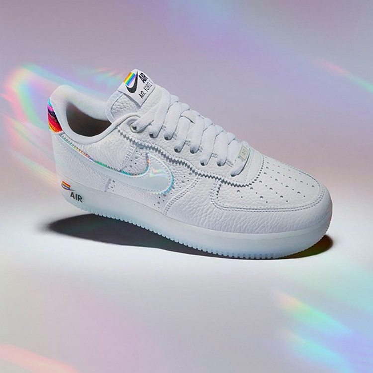Nike Air Force 1 AF1 หนึ่งในกองทัพอากาศรุ้งเยลลี่คริสตัลรองเท้าด้านล่าง ...