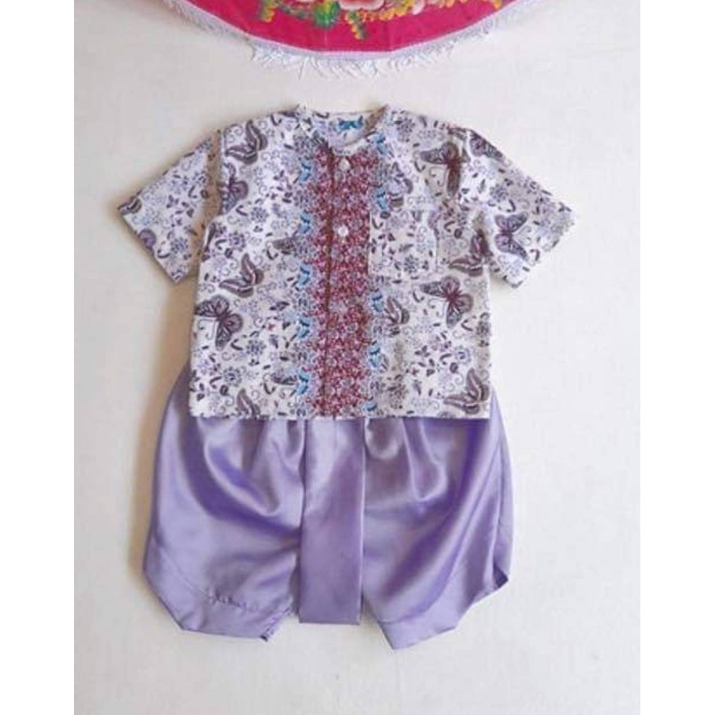 ชุดไทยเด็กชายสีม่วง ลายผีเสื้อ