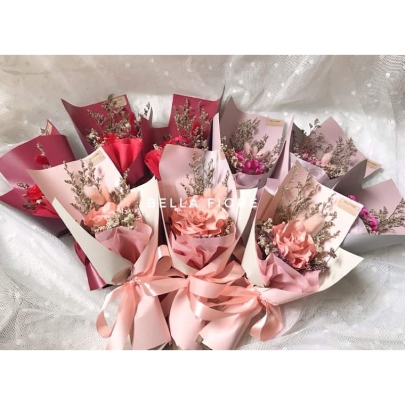 ดอกกุหลาบ ช่อดอกกุหลาบ ช่อดอกไม้ ช่อดอกไม้แห้ง 100 บาท