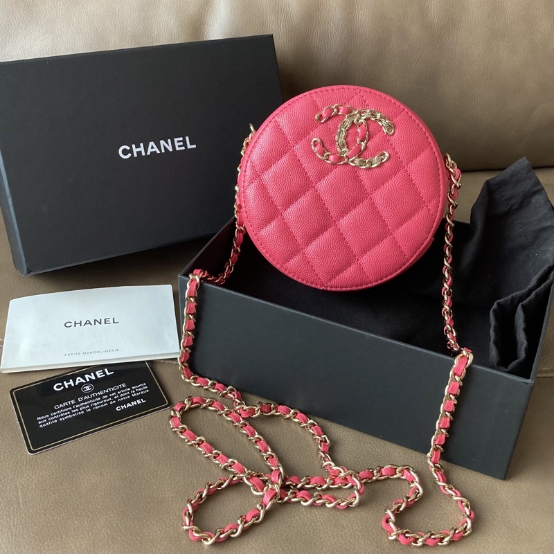 Chanel Classic Caviar Round Bag Holo30