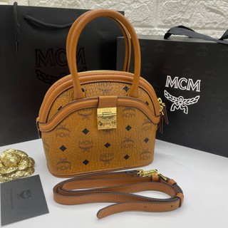 Mcm Grade vip Size 20 cm  อปก. fullboxset