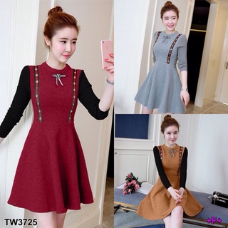 👗Pfashion [ส่งไว!!🚛] P3725 เดรสเจาะตาไก่แขนไหมพรม Eyelet pierced dress with silk sleeves