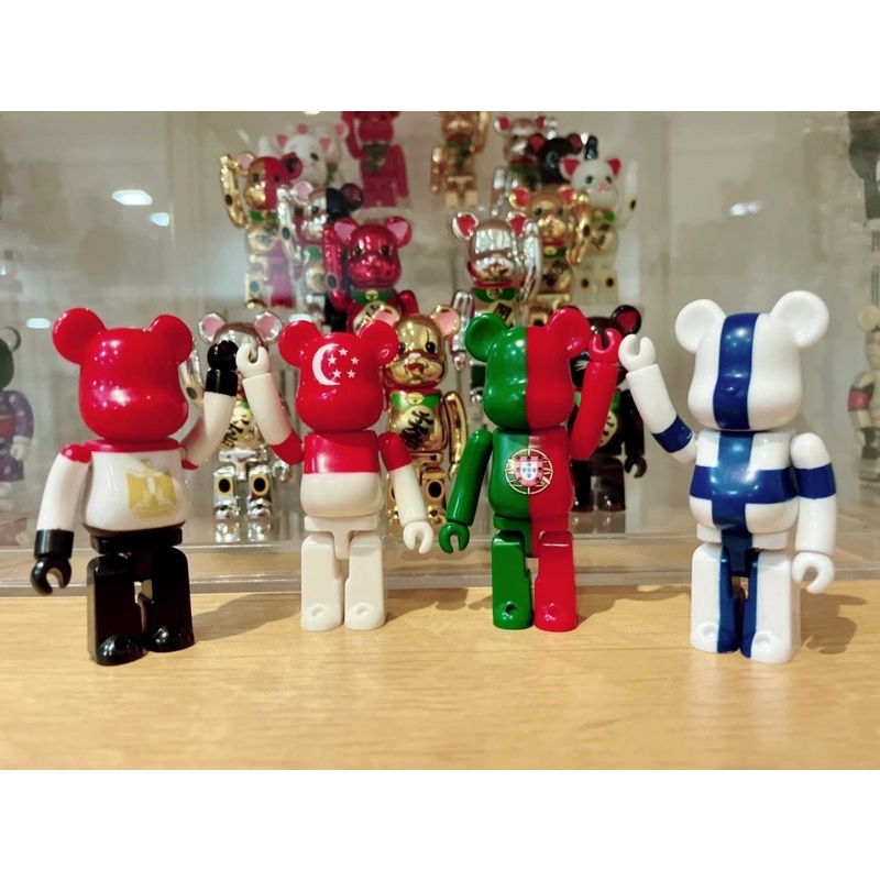 (ของแท้ไม่มีกล่อง) Be@rbrick Flag: Series 28 Egypt, Series 32 Singapore, Series 34 Portugal, Series 