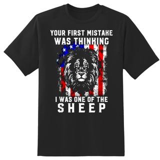 เสื้อยืด พิมพ์ลายธงชาติแกะ You Mistake Think Lion Was One Of The Sheep Us สําหรับผู้ชาย