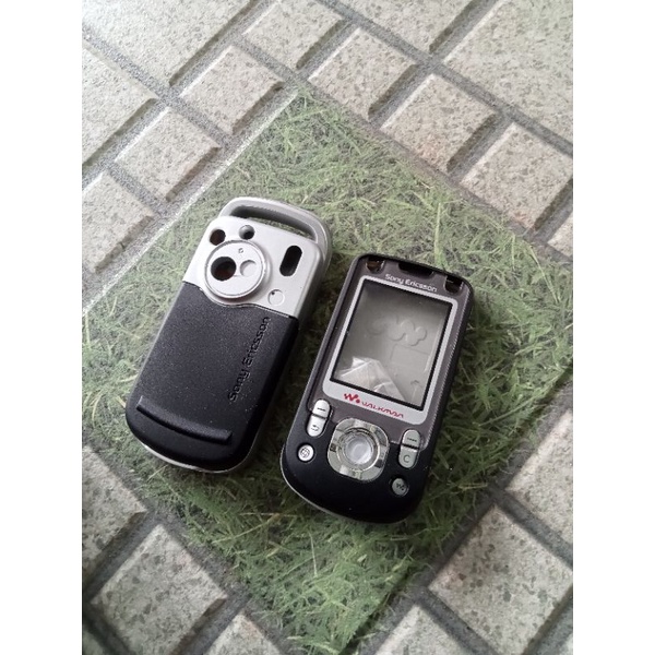 เคสกระดูก Sony Ericsson W550 w550i