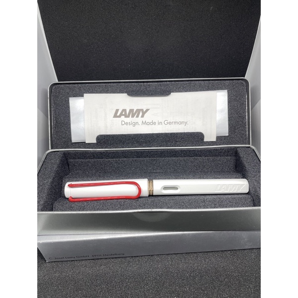 Lamy Safari Fountain Pen White with Red Clip 2018 (Japan) Special Edition.