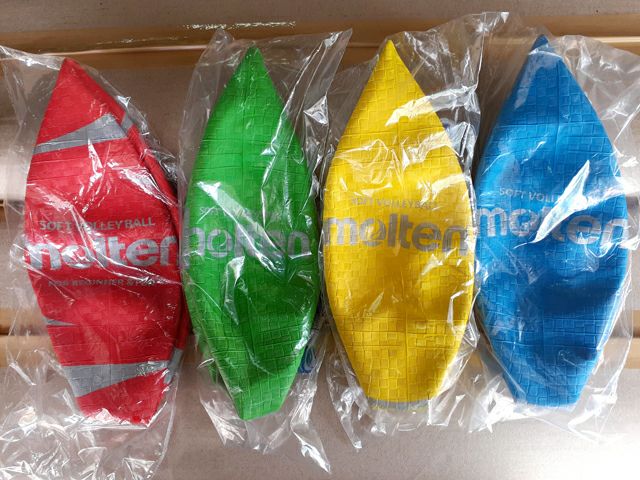 (ใส่โค้ด ZC7S8H ลด 20%) 💫มี 4 สี💫 วอลเล่ย์บอลยางเด็ก ลูกบอกยาง Molten S2Y1250