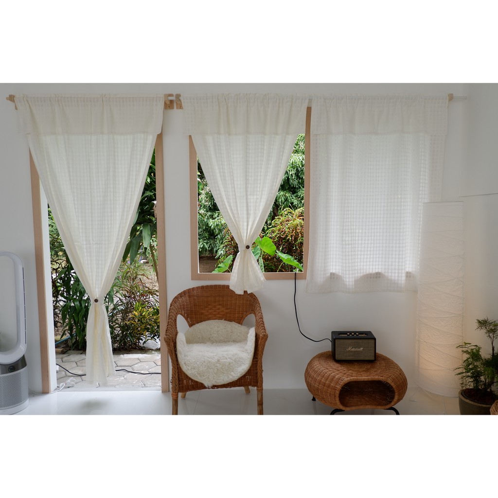 แนะนำ ผ้าม่าน ผ้าม่านหน้าต่างผ้าตารางสีขาวนวล แบบมีระบายถักโครเชต์เล็กงาน Handmade พร้อมที่ผูกม่าน ราคาพิเศษ มีเก็บเงินปลายทาง