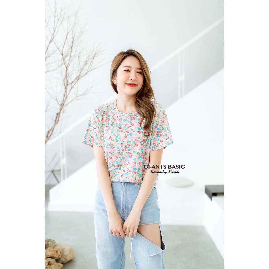 งานคอกลมลายดอกน่ารักสุดๆ ลายดอกวินเทจแขนสั้น free size thumbnail 3