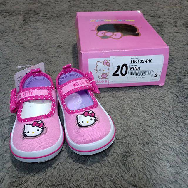 รองเท้า Baby hello kitty ไซส์ 20