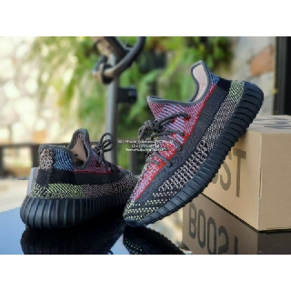 🌬ทางร้านจำหน่ายสินค้าลิขสิทธิ์แท้เท่านั้น💯🤓Yeezy Boost 350 V2 Yecheil Non-Reflective