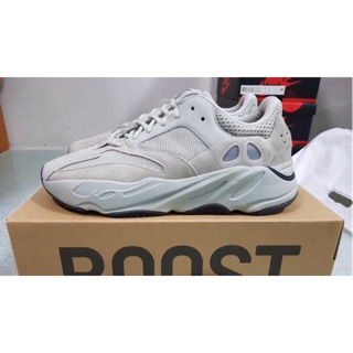 Adidas Yeezy boost 700 salt size 10.5 UK