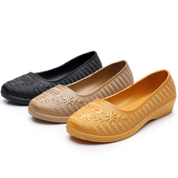 Korean รองเท้าคัชชูส้นเตี้ย 3 สี ยางนิ่มใส่สบาย