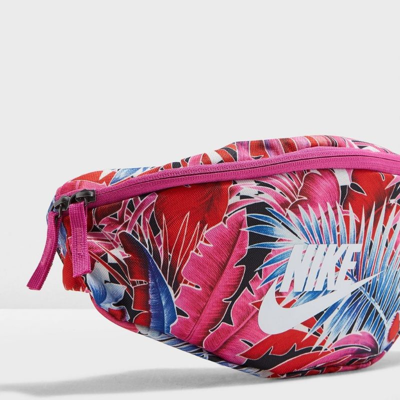 [ลิขสิทธิ์แท้] สีชมพู  NIKE กระเป๋าคาดอก กระเป๋าคาดเอว กระเป๋า สะพายข้าง Cross body