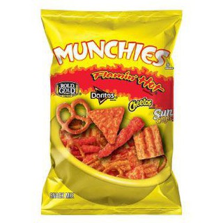 Frito-lay Munchies Flamin Hot Snack Mix 262g  ฟริโต้ - เลย์มันชชี่ส์ฟลามินฮอทสแน็คผสม 262 กรัม