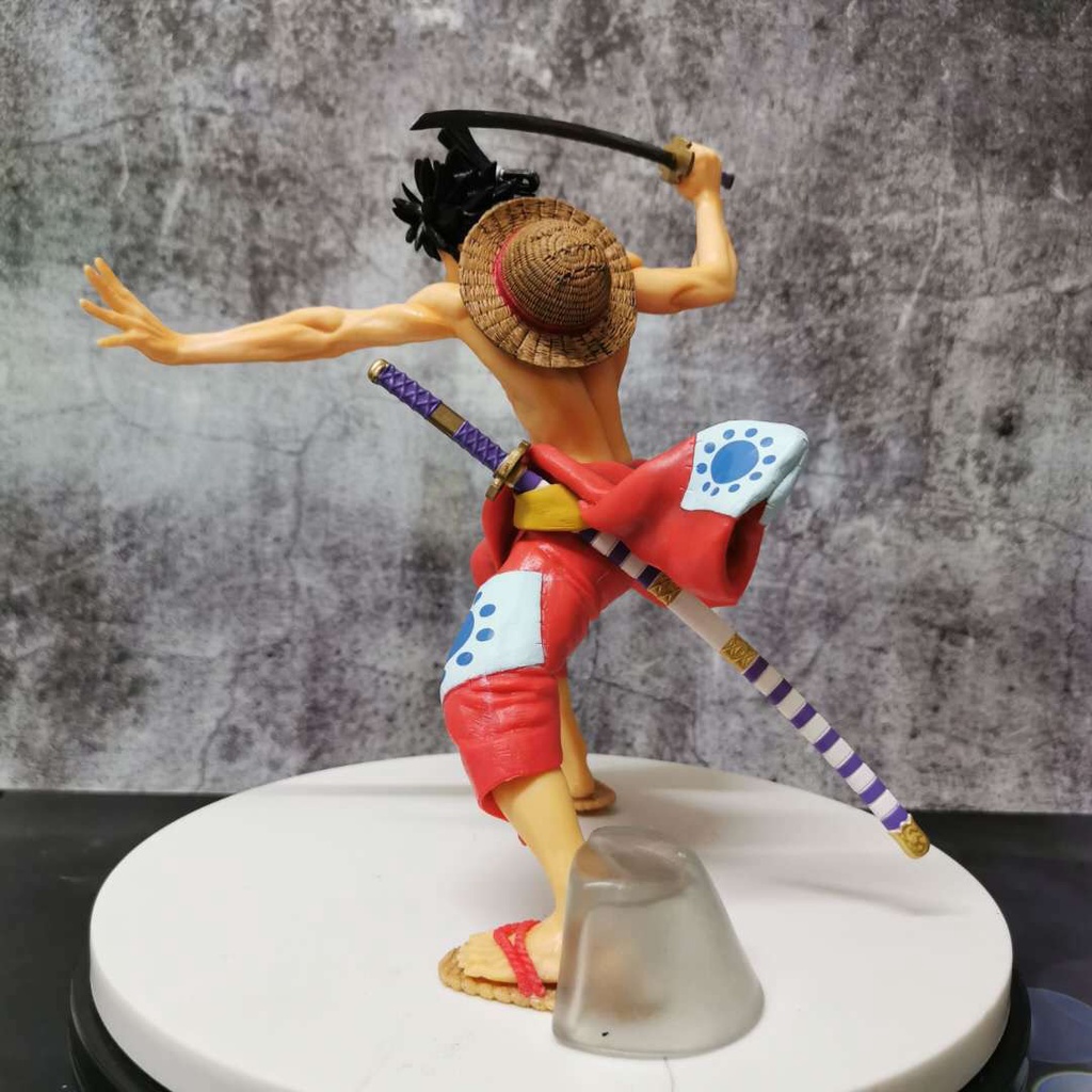 Figurine One Piece – Luffy 18 Cm – PVC, Base Incluse – Décoration Et Cadeau Fan