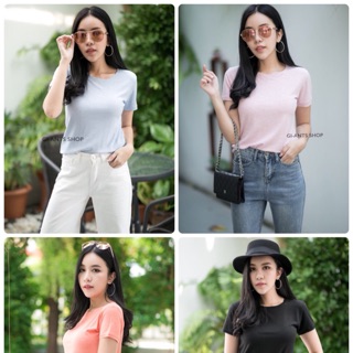 เสื้อคอกลมผ้าร่องสลับ แขนสั้น