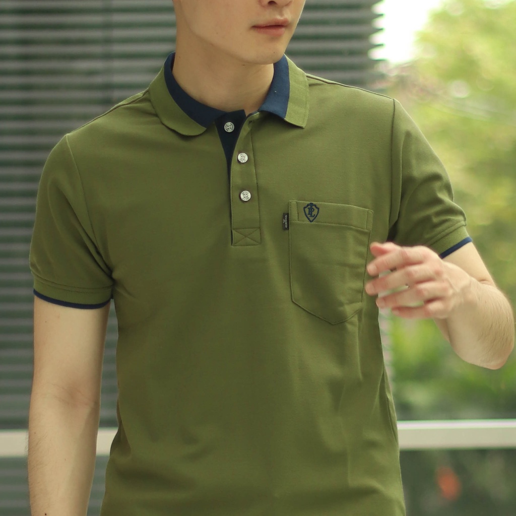 POLOLAND เสื้อโปโลชายทรงตรง รุ่นคลาสสิกIIl - สีเขียวมะกอก (3 สี)
